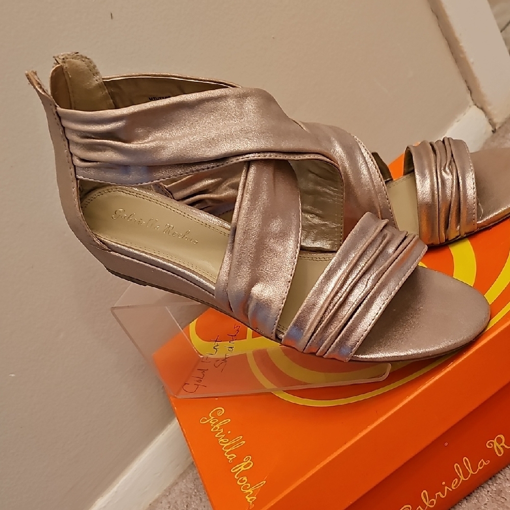 Gabriella Rocha Metallic Wedges - Picture 3 of 6